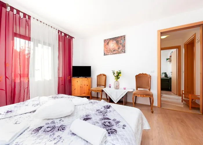 Roze Διαμέρισμα *