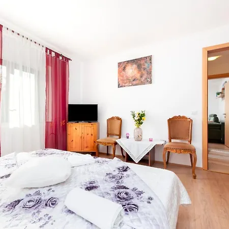 Roze Apartman *
